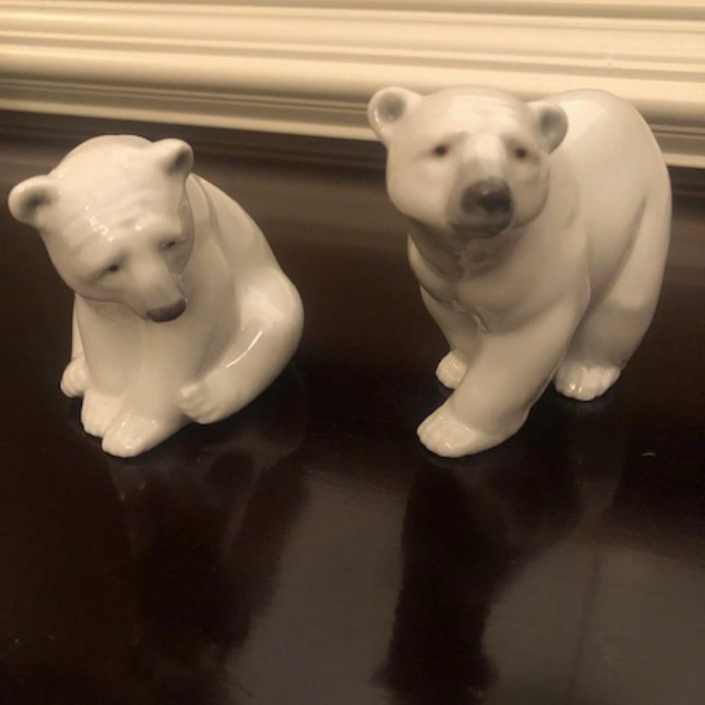 Rare Find - LLadro Porcelain Polar Bears - set of 2